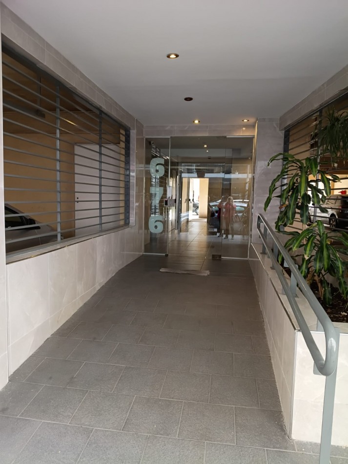 Villa Crespo - Alquiler de monoambiente al contrafrente con balcon, pileta y SUM. $690.000.